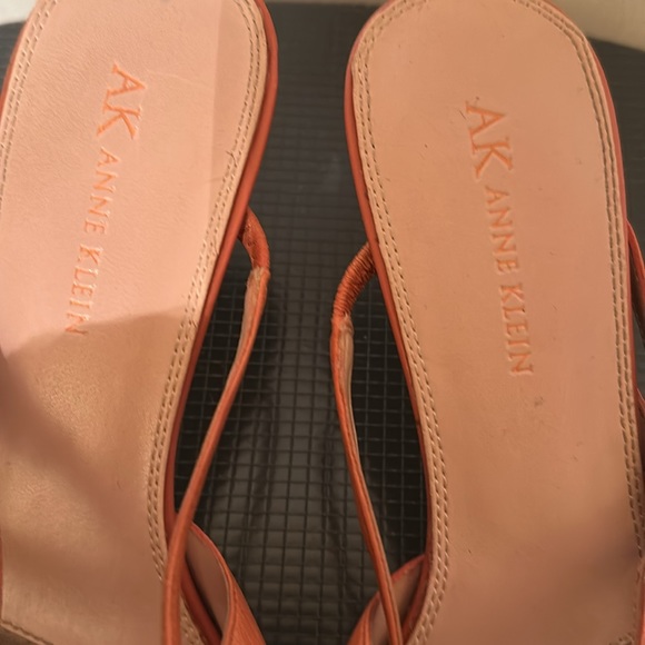 Shoes - Picture 2 of 7